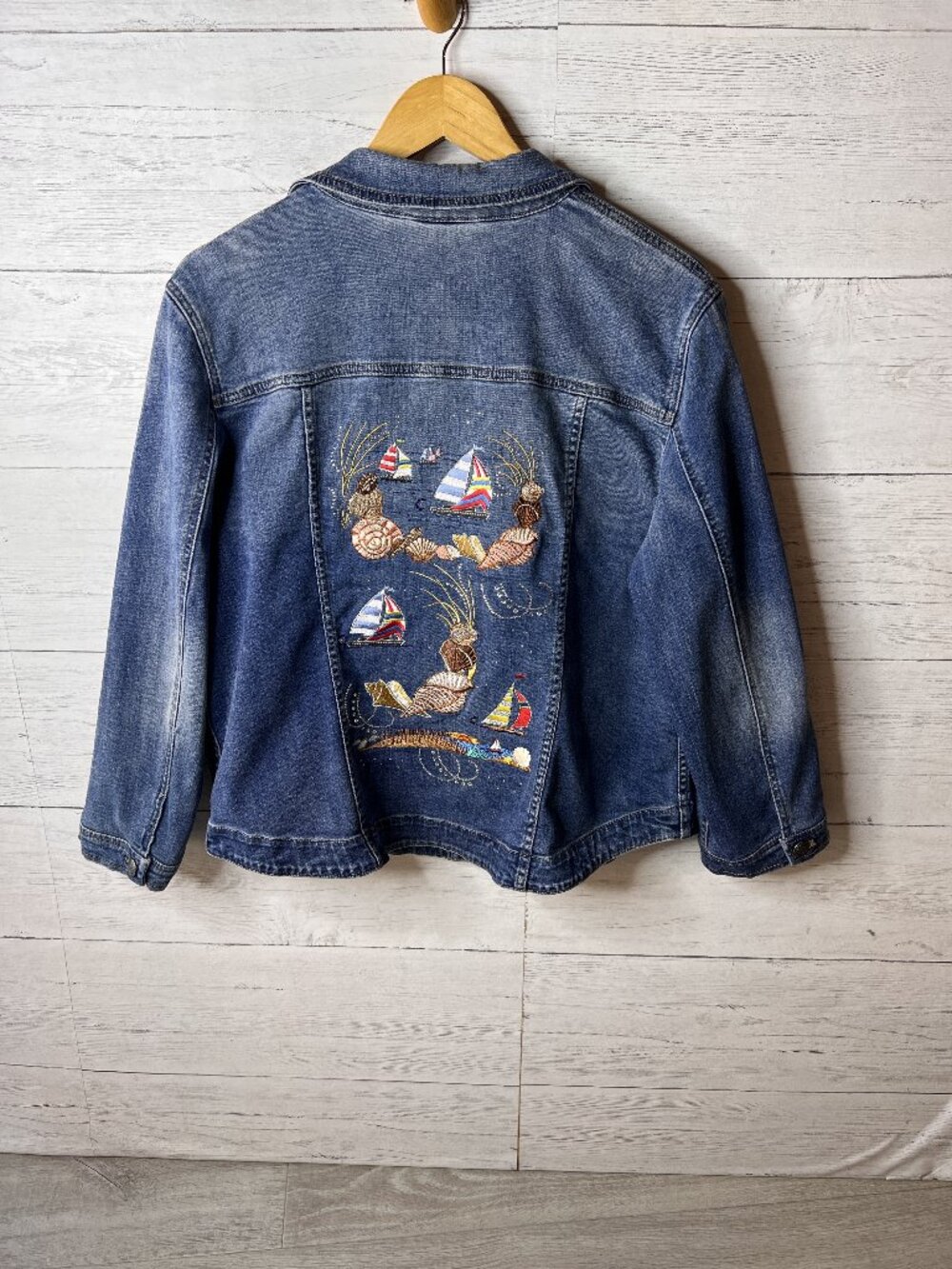 Chicos Jacket Womens Size 3/XL Beach Embroidered Denim Cotton Blend Stretch
